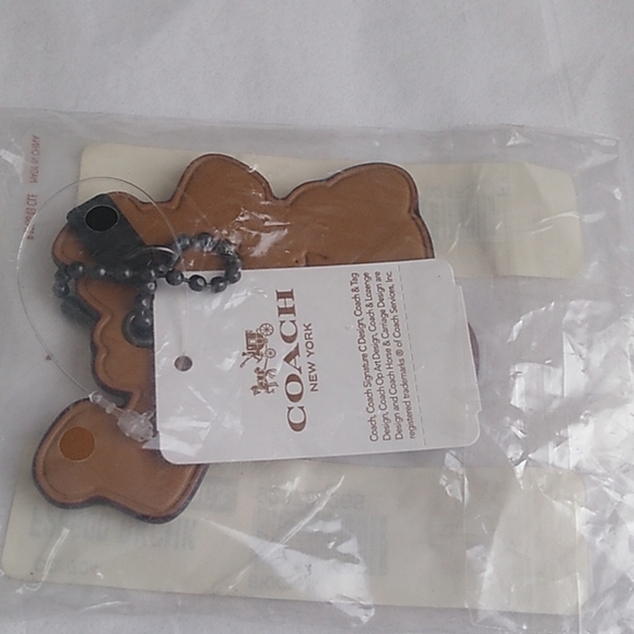 Coach F28600 Keith Haring Dancing Dog Hanging Charm Tag BK/Chalk - Picture 6 of 8